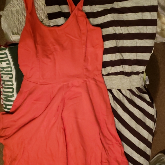 *** SOLD**XS Bundle deal!! 20 pieces of clothing!! - Picture 11 of 15